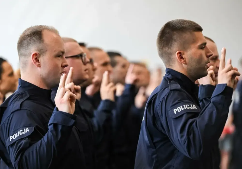 Ile zarabia policjant? Zaskakujące fakty o pensjach w policji