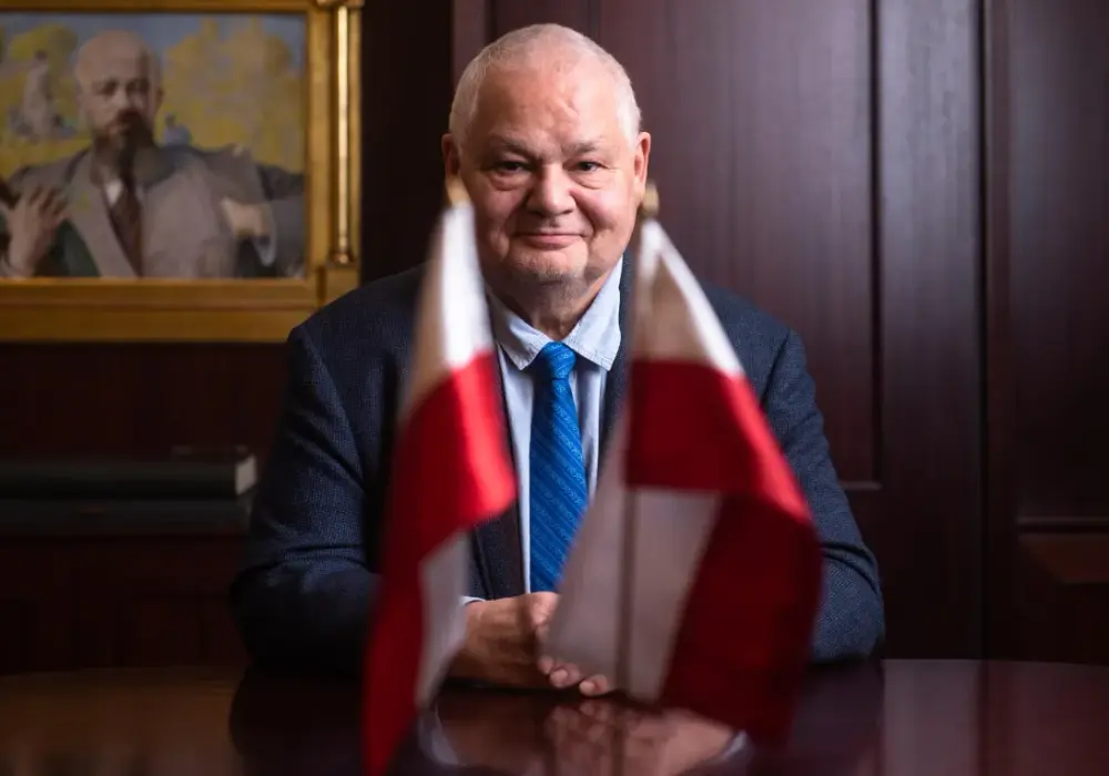 Ile zarabia prezes NBP? Zaskakujące fakty o wynagrodzeniu Adama Glapińskiego