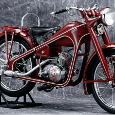 Honda skąd pochodzi? Odkryj historię japońskiego giganta motoryzacji