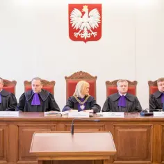 Ile zarabia ławnik? Zaskakujące fakty o wynagrodzeniu w sądzie